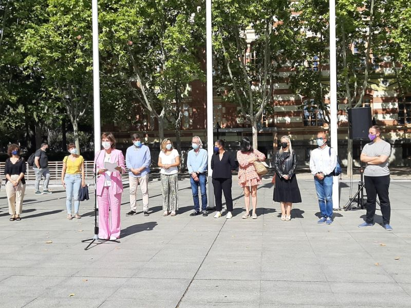 Concentración en el ayuntamiento para condenar la situación en Afganistán