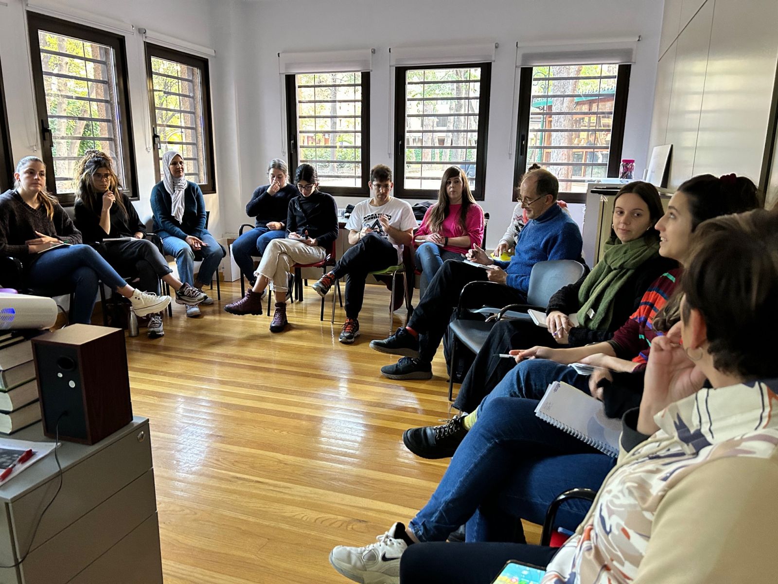 Competencias digitales para profesionales de la acción social