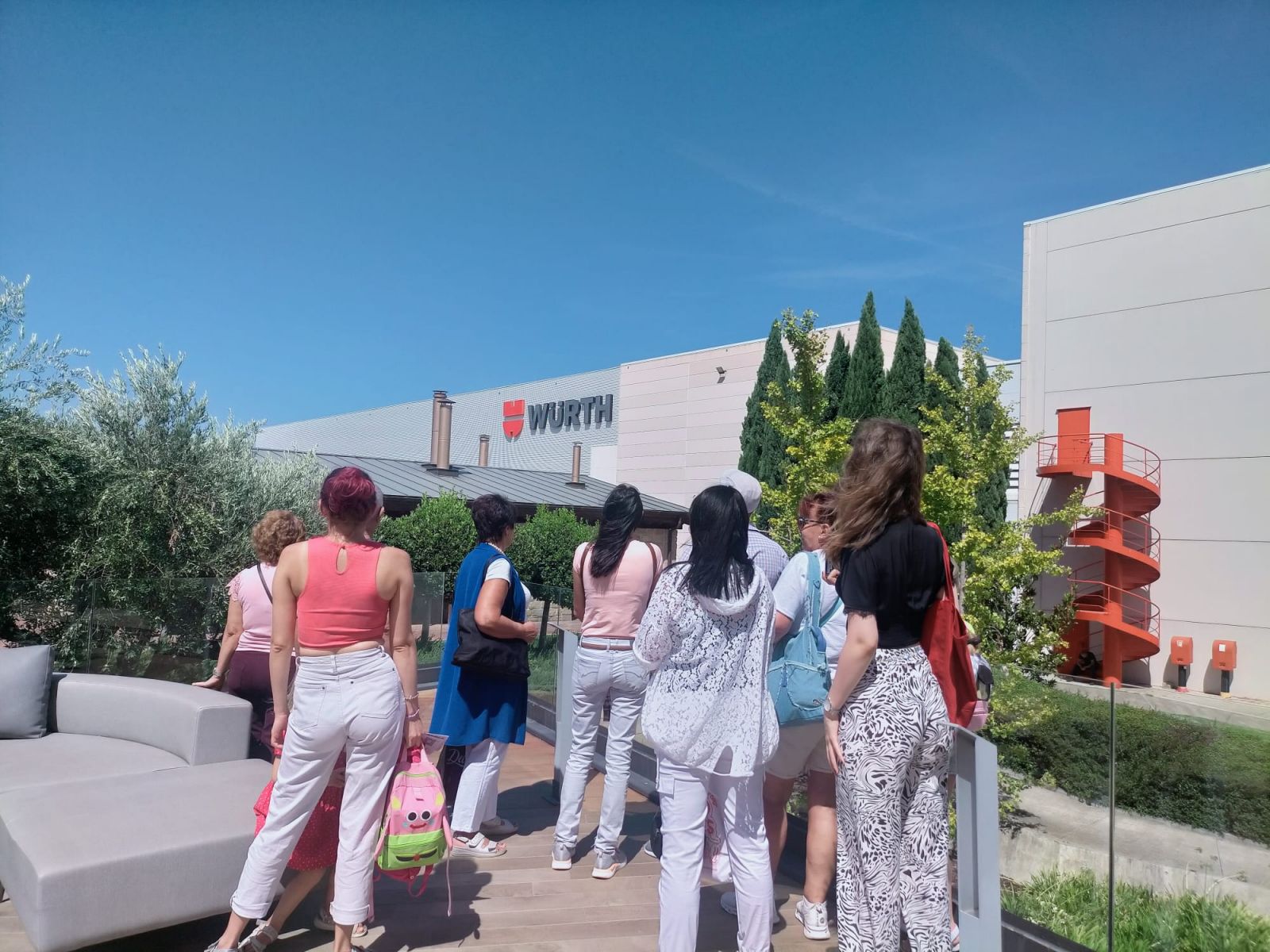 Visita a la exposición “Animalidad” con las familias del programa protección internacional